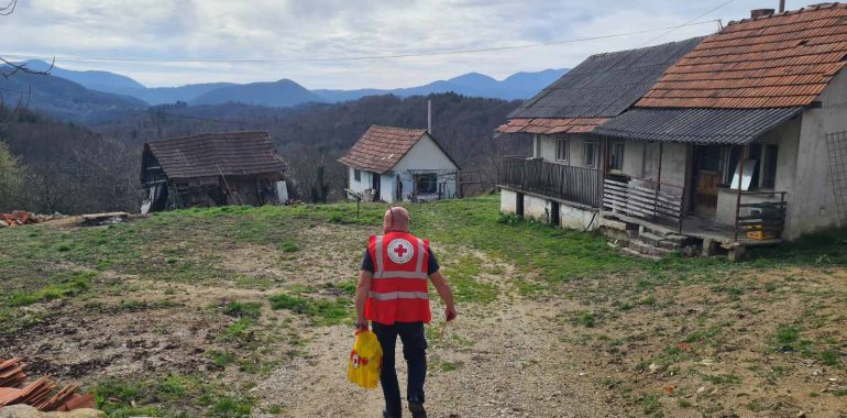 Podjela paketa povodom uskrsnih blagdana
