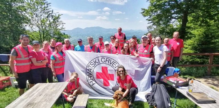 Volonterstvo kao snaga zajednice- program osnaživanja volontera